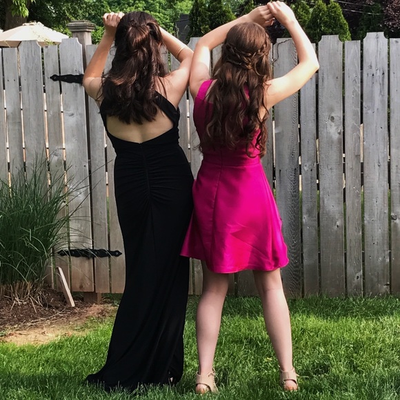 Macys Juniors Black and Gold Prom Dress Size 5 Juniors EUC - Picture 3 of 3